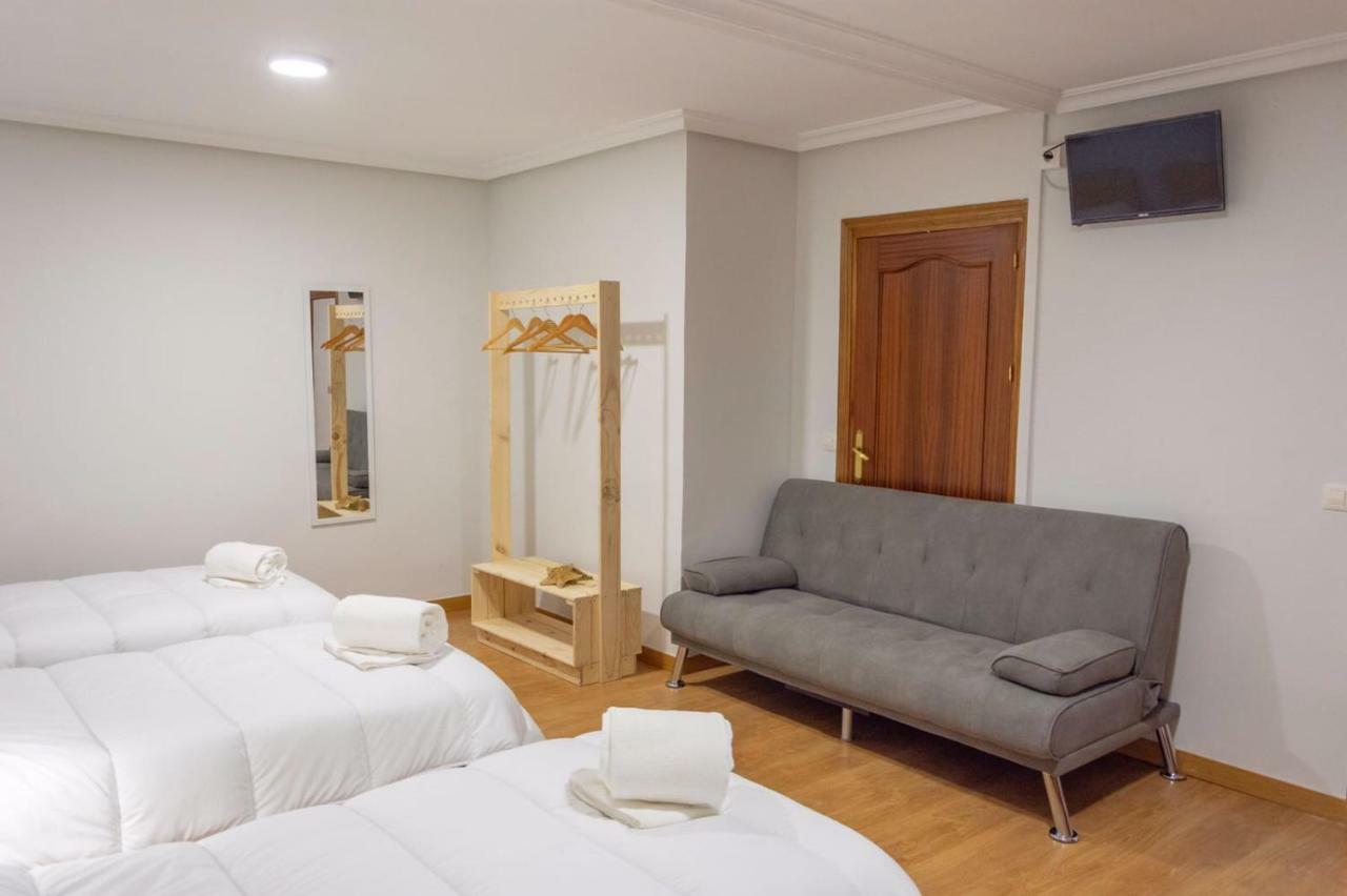 Toledo Magico Apartment มาดริเดฮอส ภายนอก รูปภาพ
